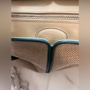 Tod’s purse stunning